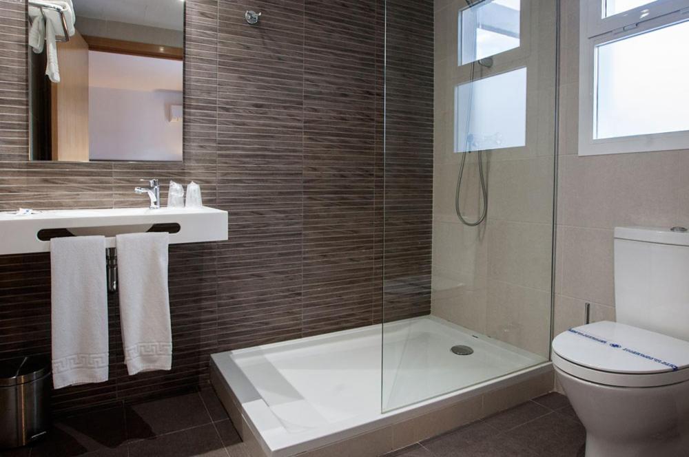 Twin Room with Terrace,1498979749:JPEG