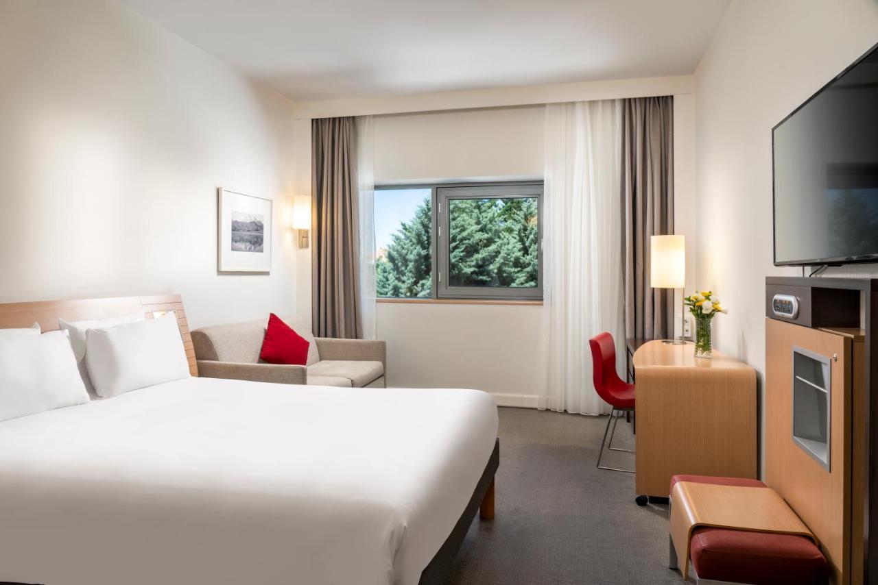 Chambre Lit Queen-Size Supérieure avec Canapé