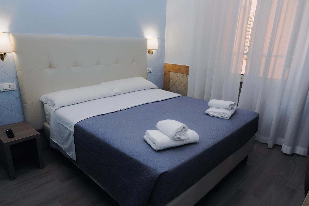 Double Room Private Bathroom
