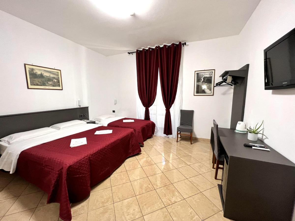 Triple Room Private Bathroom
