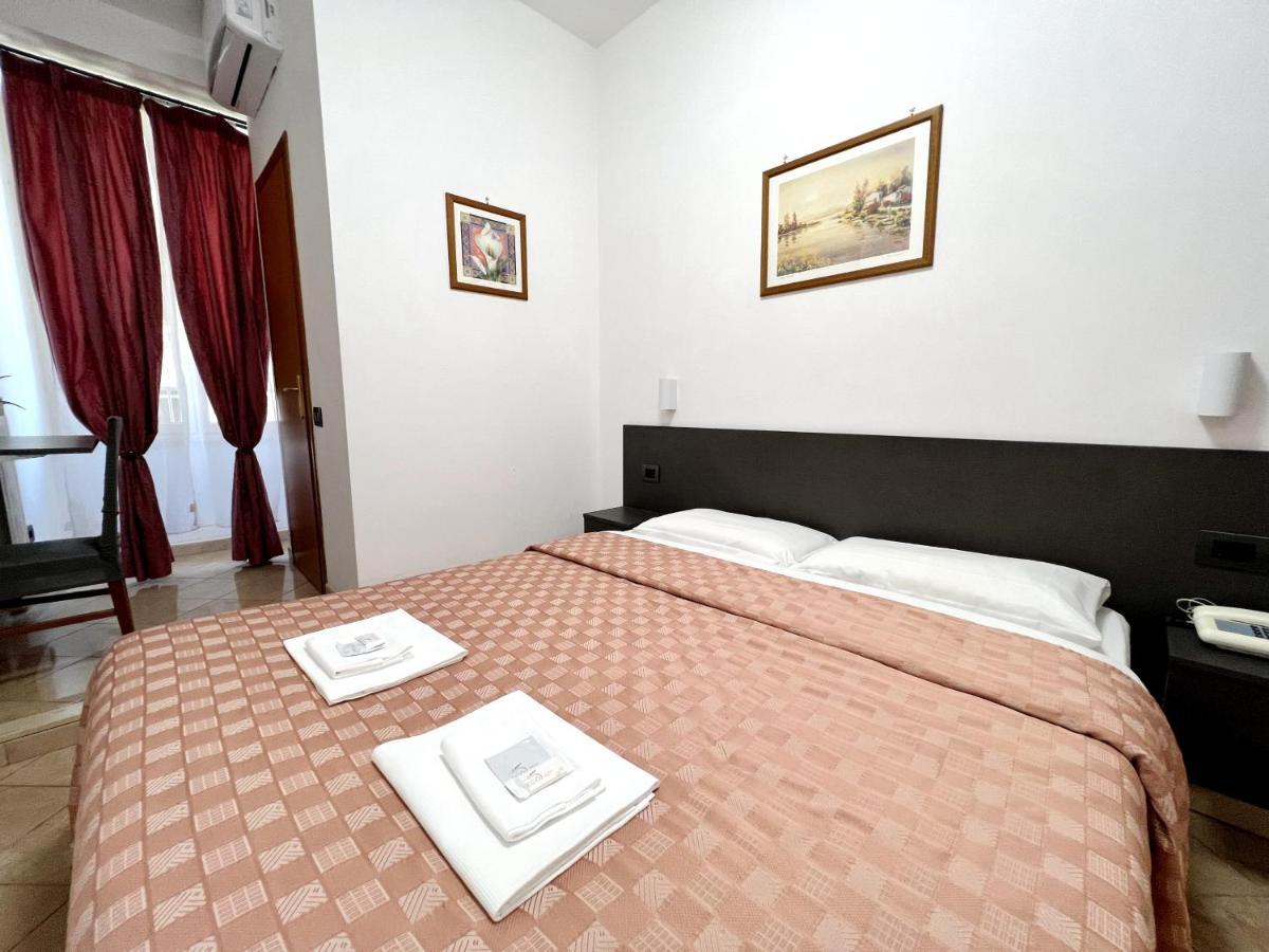 Double Room Private Bathroom