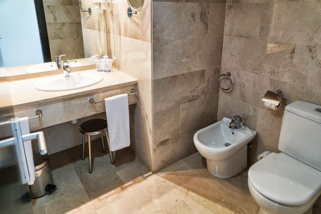 Three-Bedroom Suite,692769768:JPEG