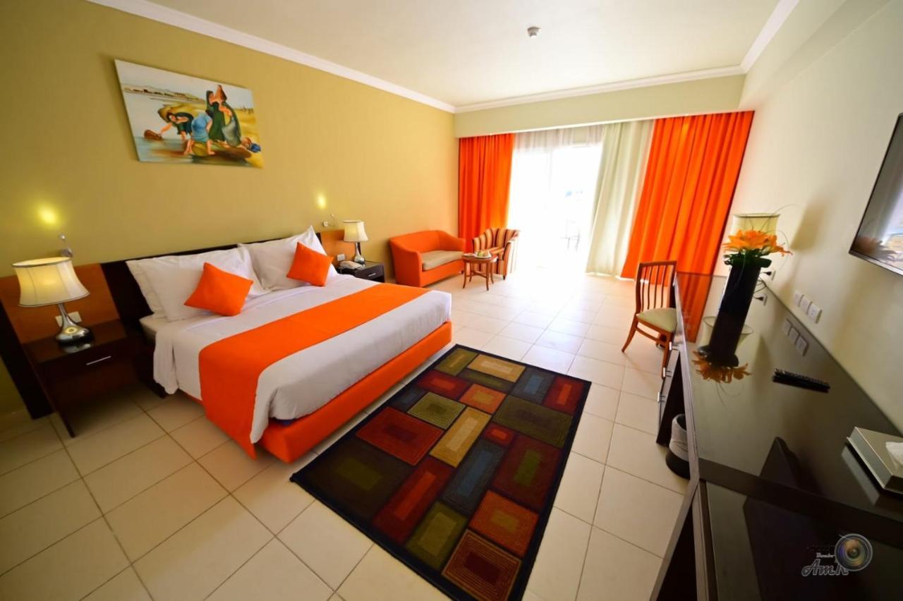 Deluxe Garden view room access to Aqua Park