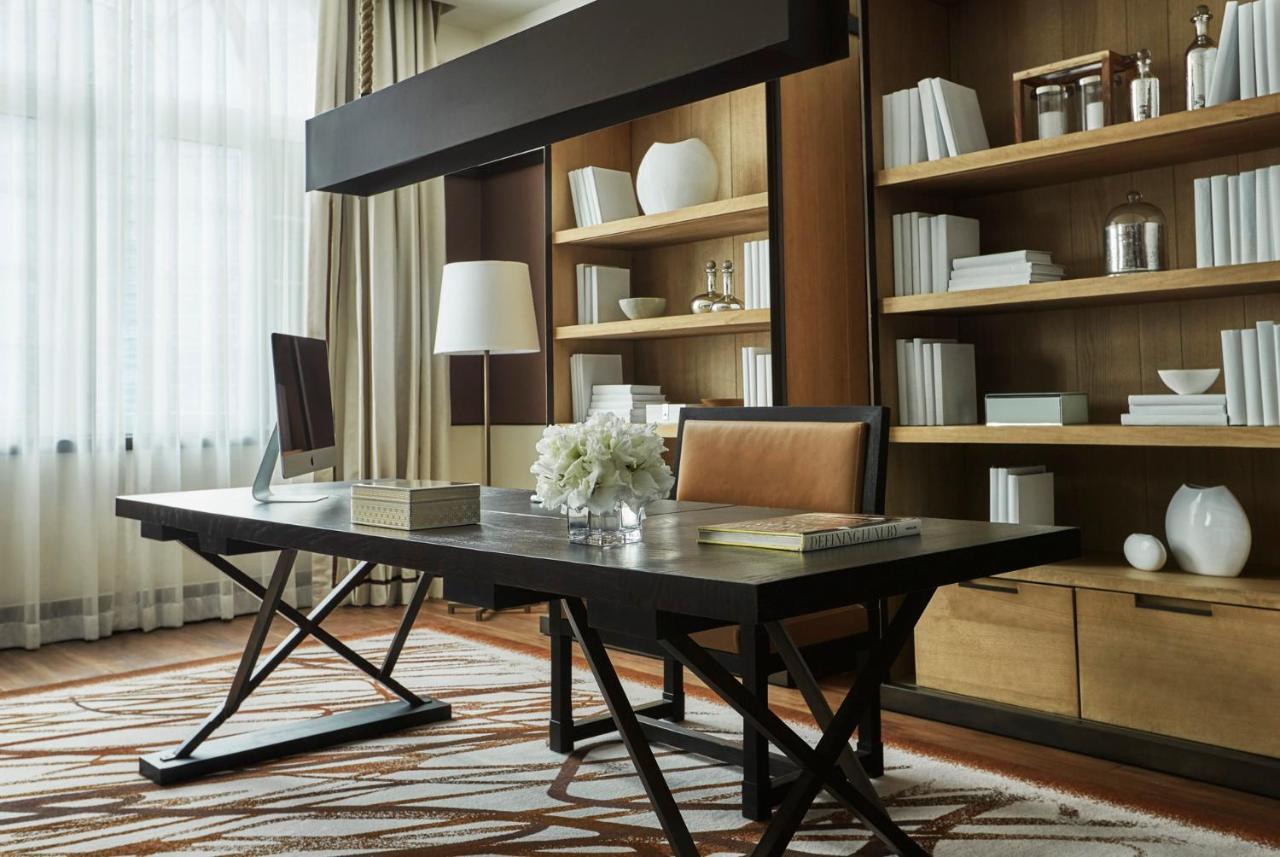 Governor Suite King