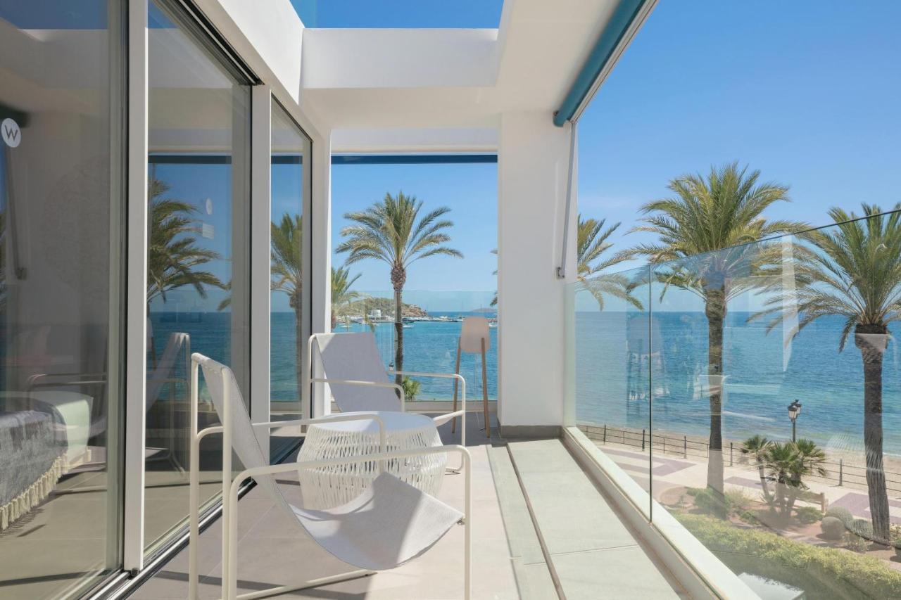Premier King Room Seafront Balcony