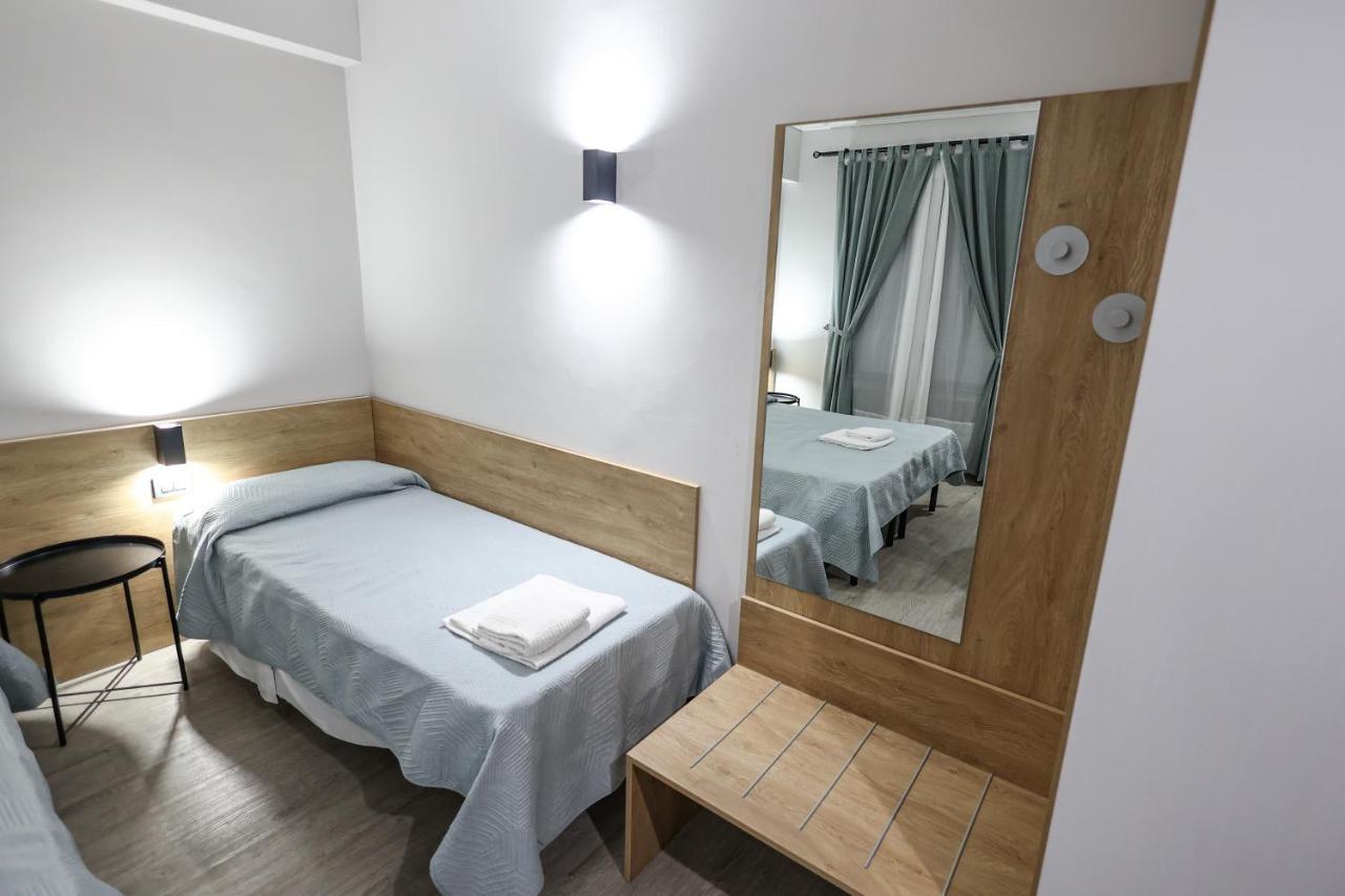 Chambre Lits Jumeaux avec Salle de Bains Privative