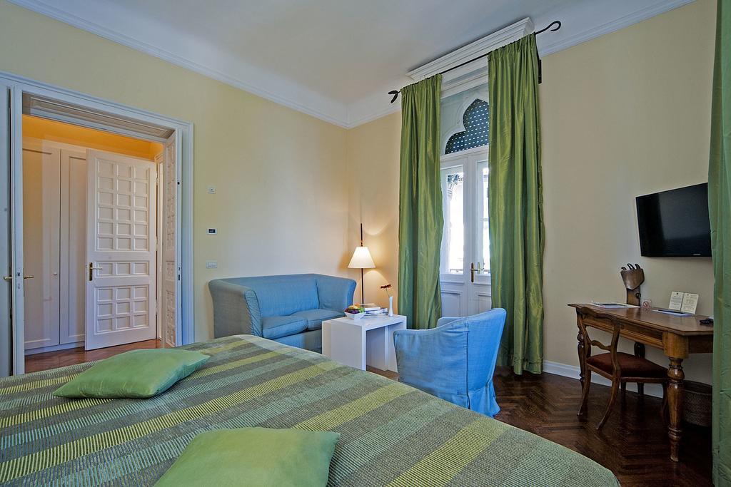Camera Standard Doppia con Letti Singoli con Balcone