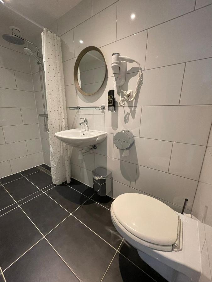 Camera Familiare con Bagno Privato