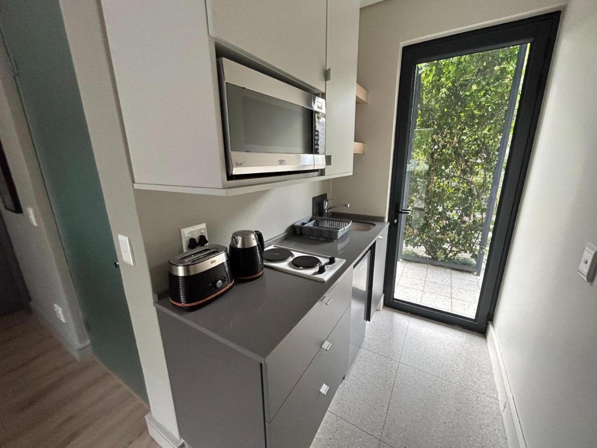 Deluxe Queen Room,1370887994:JPEG