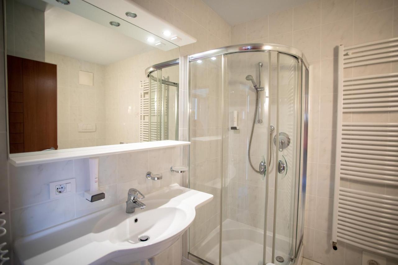 Double Room Mountain View