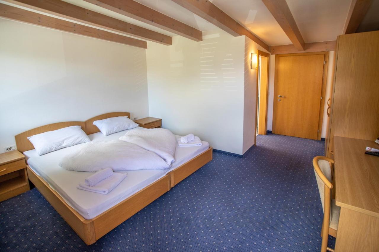 Double Room Mountain View