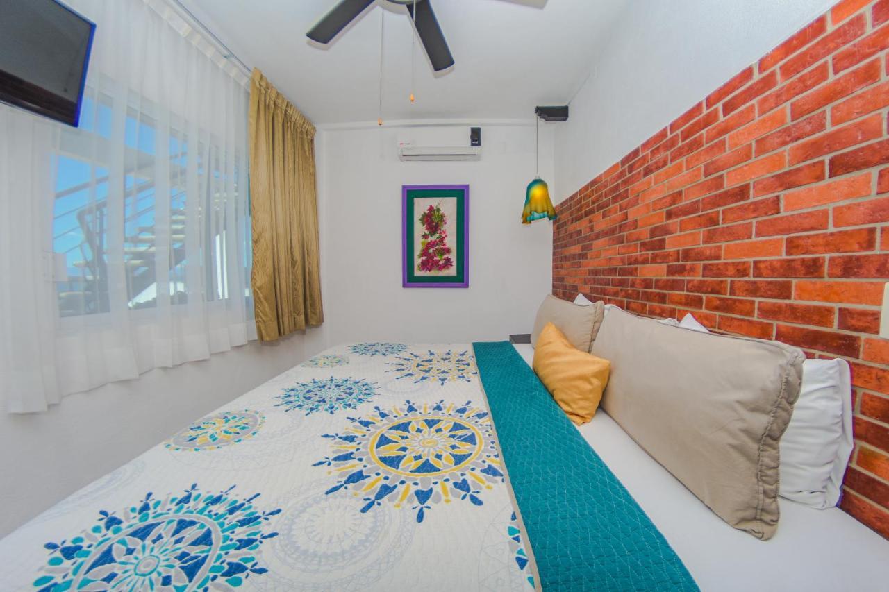 One-Bedroom Apartment Ocean View Balcony