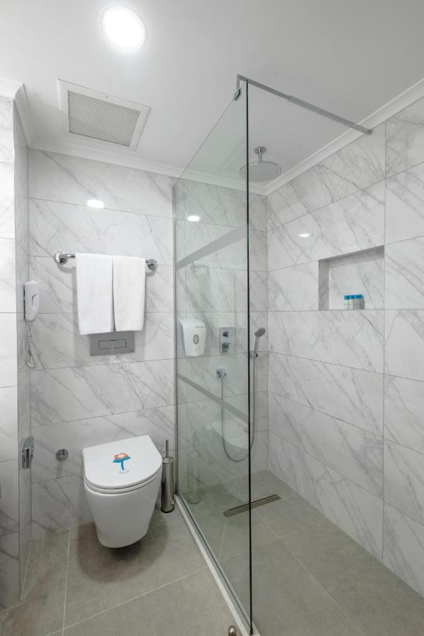 Family Room with Garden View,1409363975:JPEG