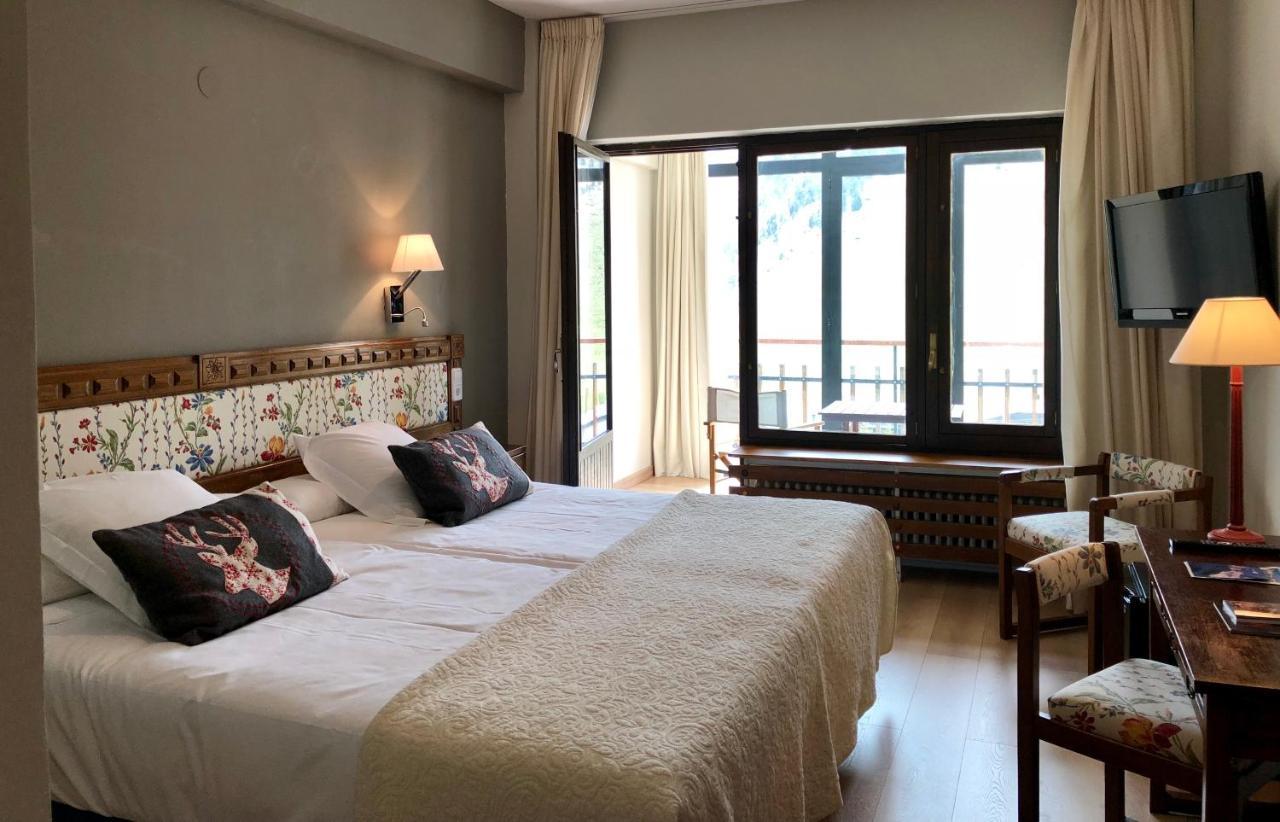 Superior Double Room Mountain View