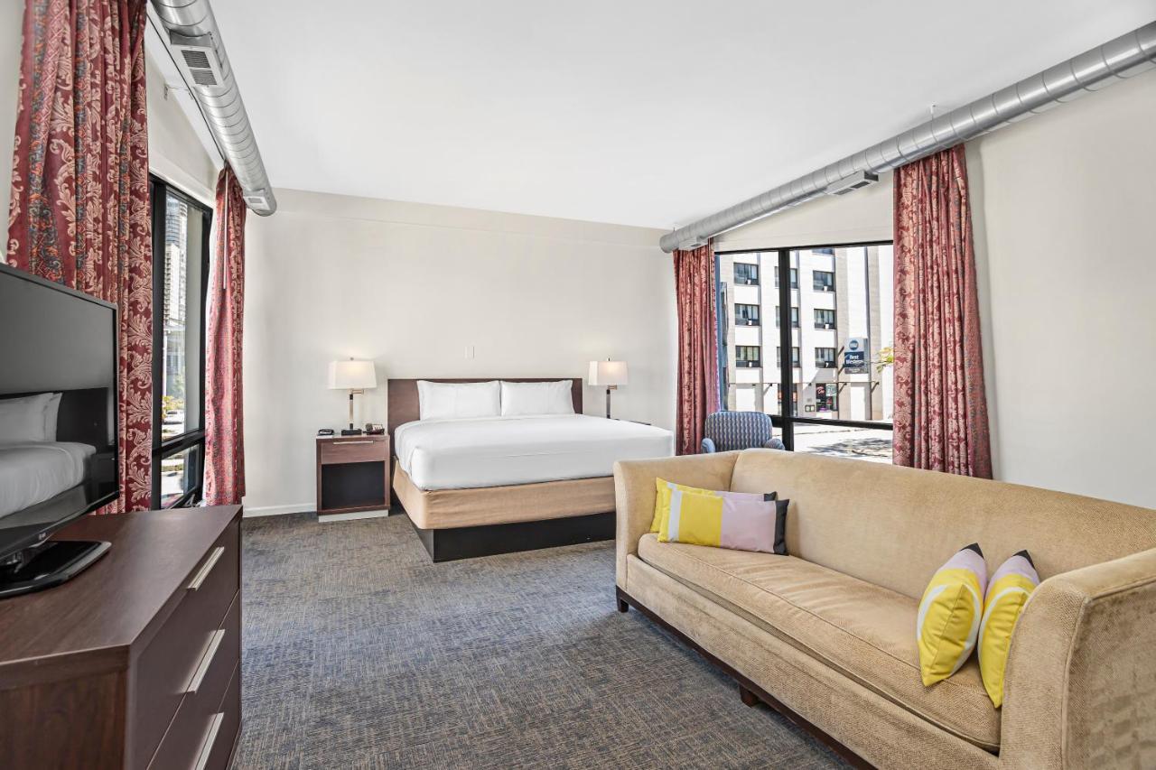 Suite con cama extragrande y sofá cama - No fumadores