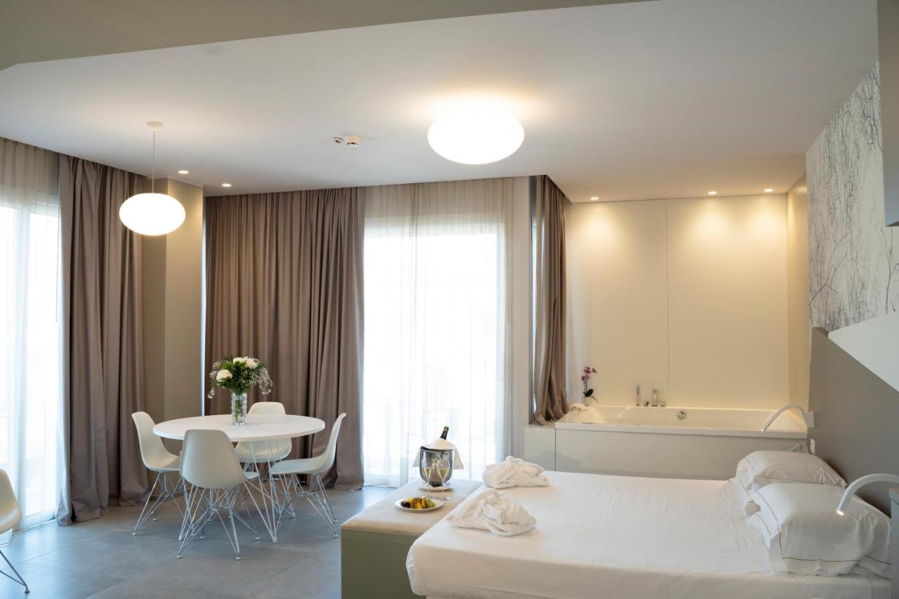 Junior Suite,1416636936:JPEG