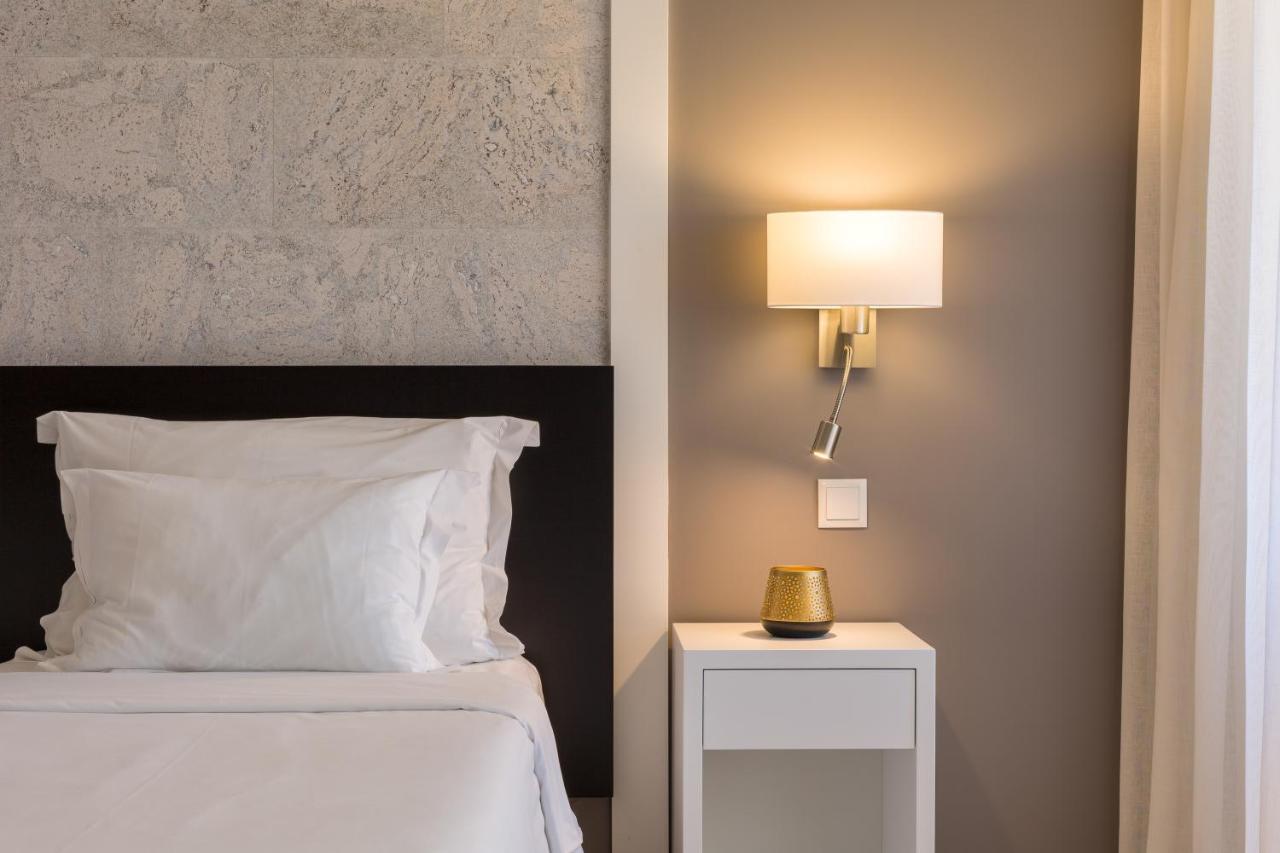 Chambre Lits Jumeaux - Accessible aux Personnes à Mobilité Réduite - Sans Balcon