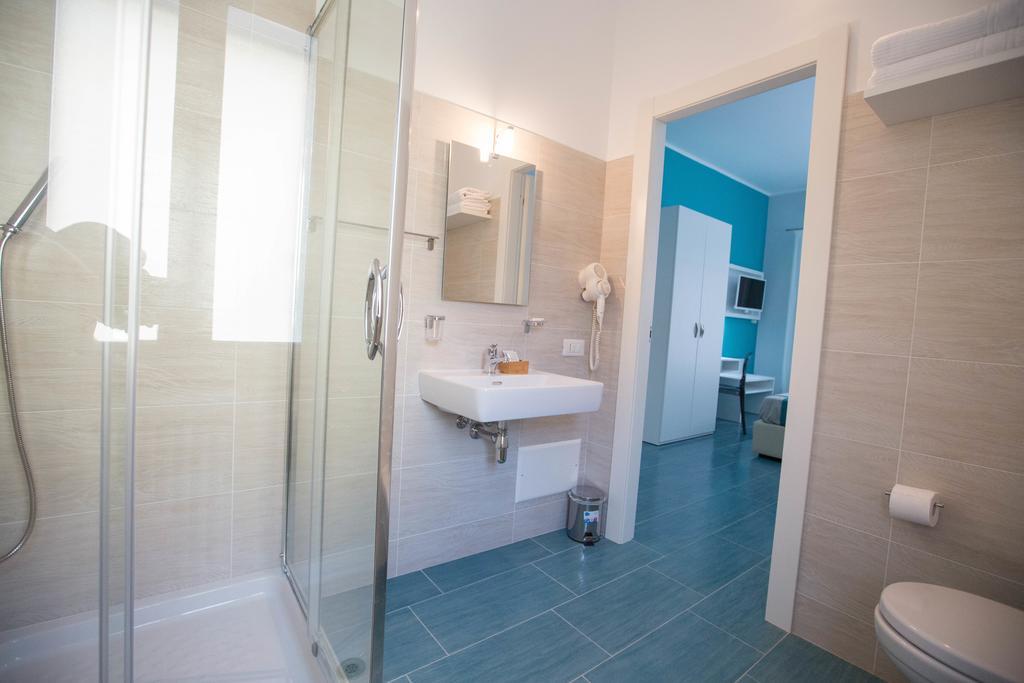 Double Room Private Bathroom