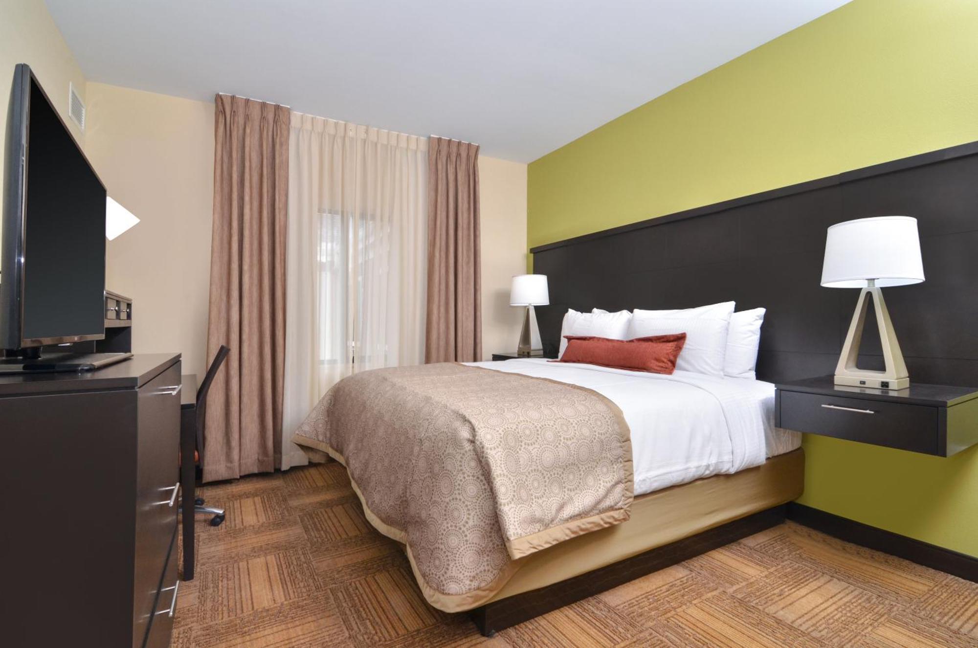Two-Bedroom Suite
