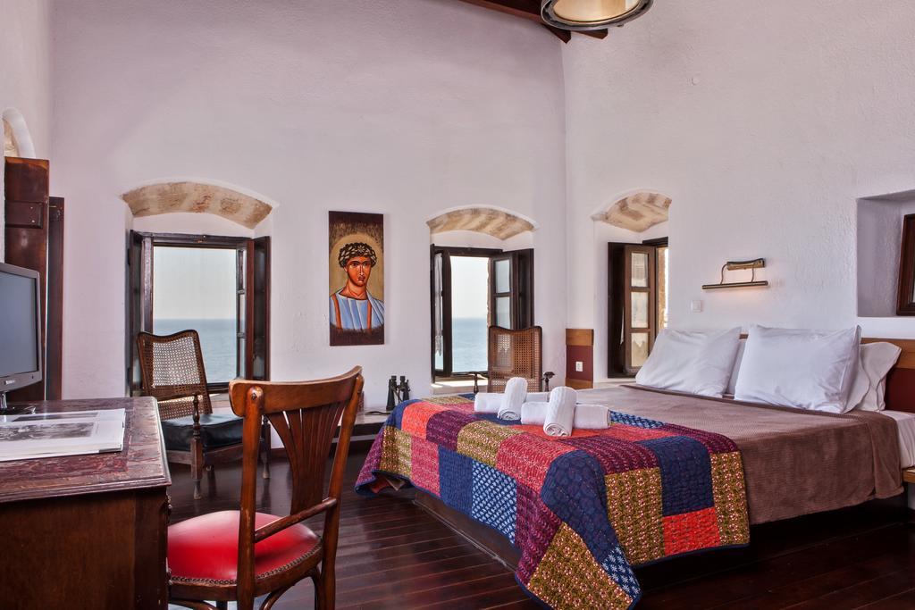 Chambre Triple Supérieure avec Balcon