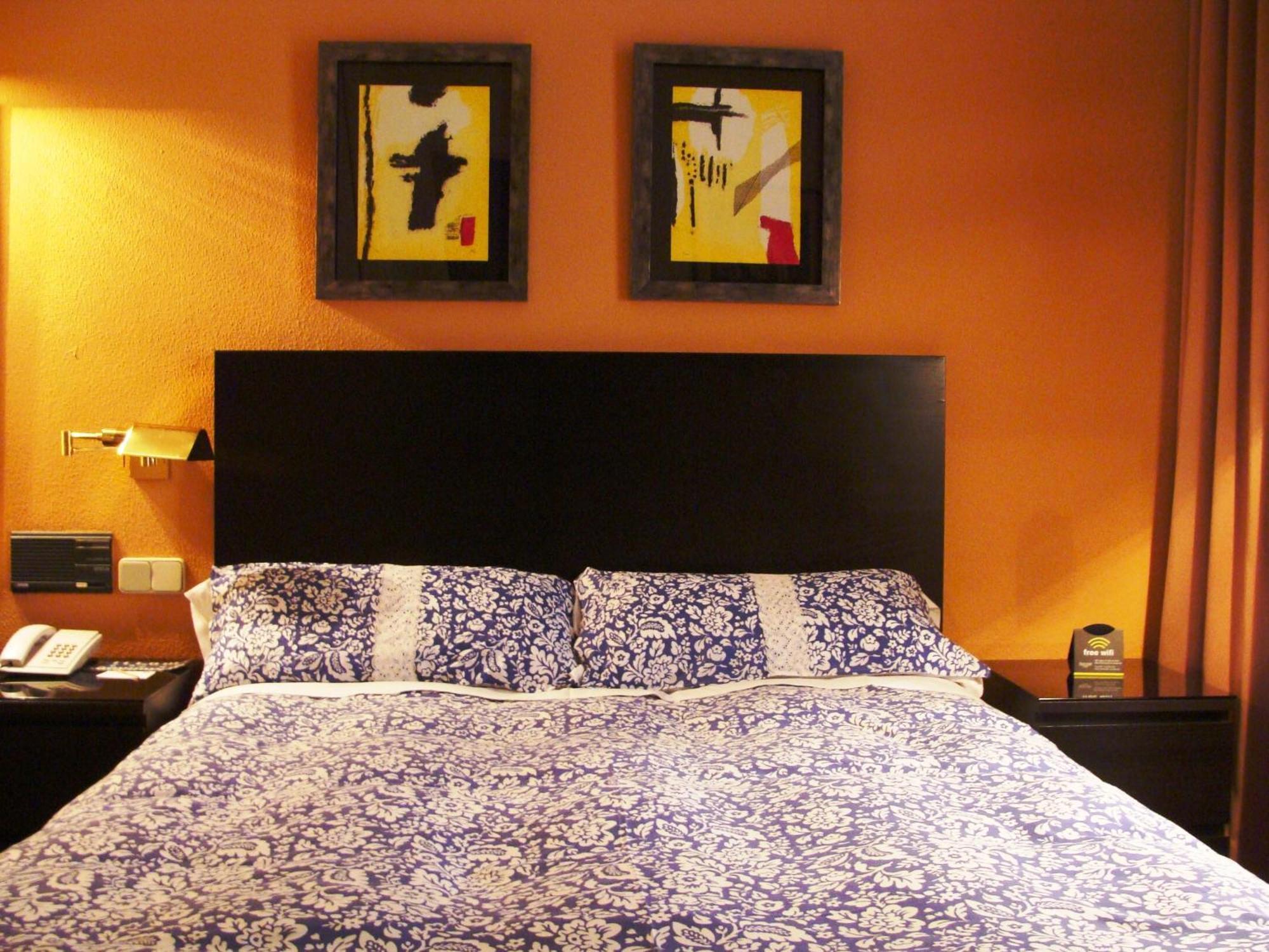 Single Room,65516539:JPEG