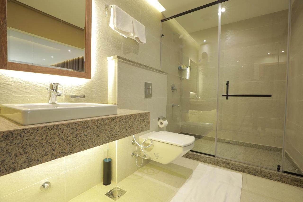 Deluxe Twin Room with Terrace & Garden View