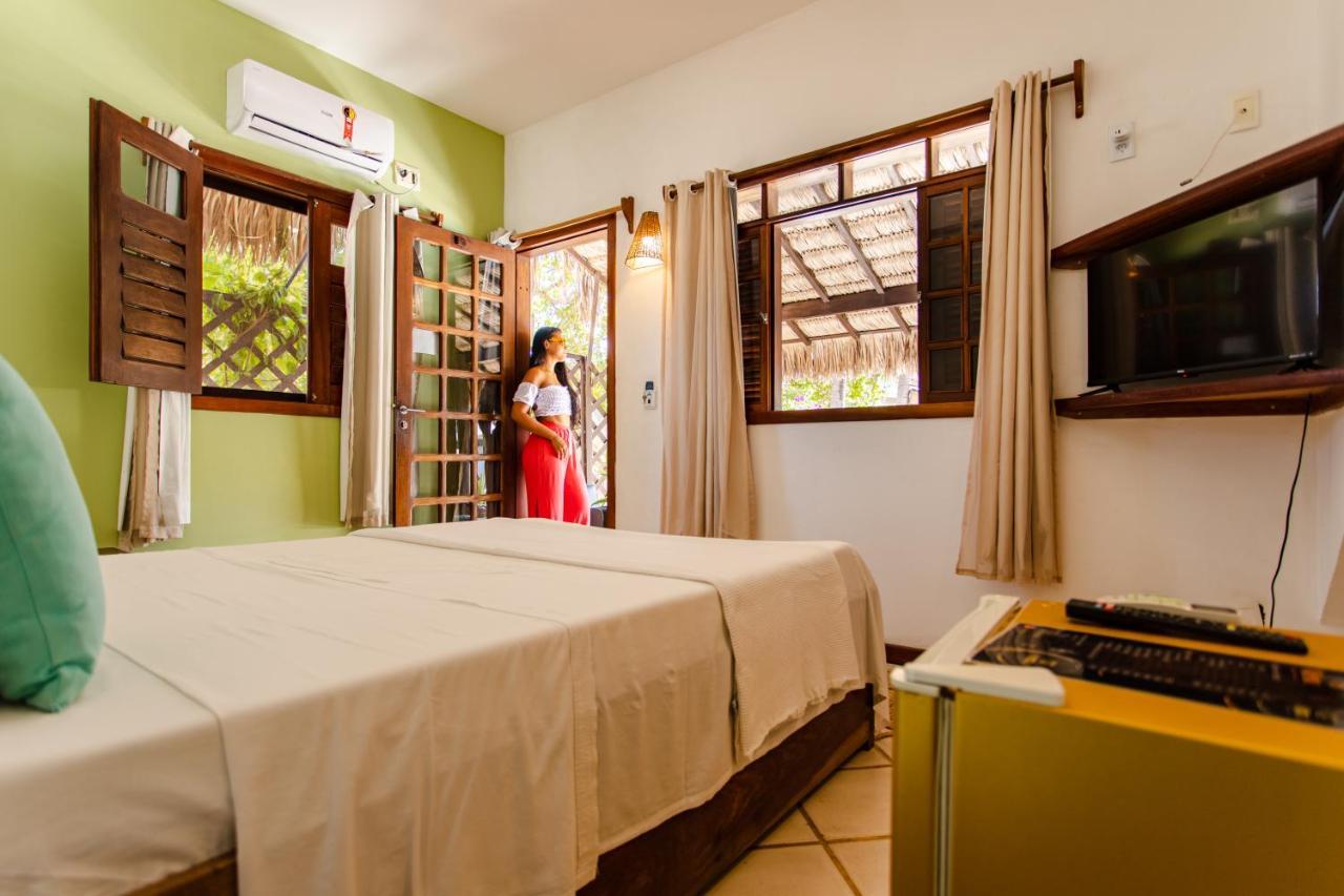 Quarto Duplo com Vista Piscina