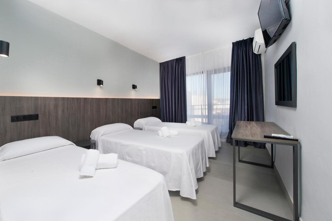Triple Room Air Conditioning,1487454550:JPEG