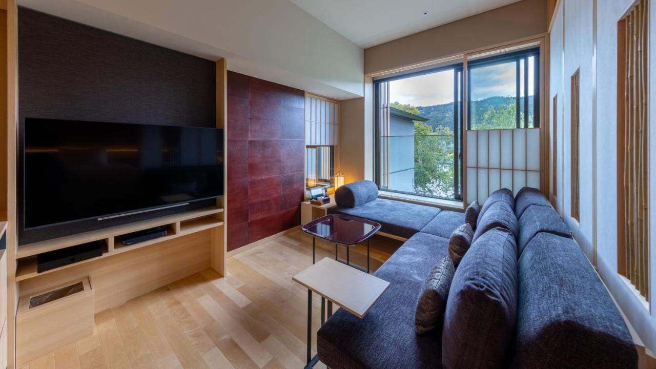 Premium Suite Hot Spring Bath