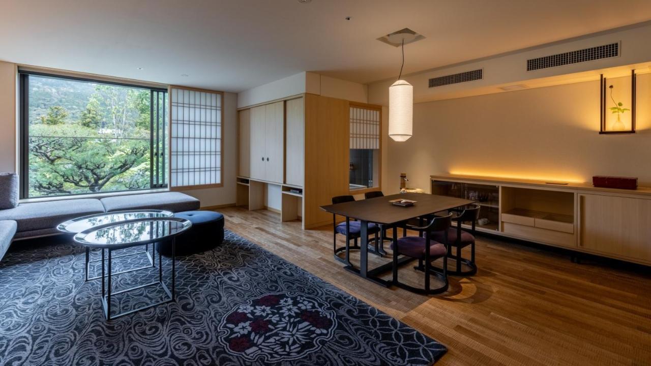 Fufu Luxury Premium Suite Hot Spring Bath