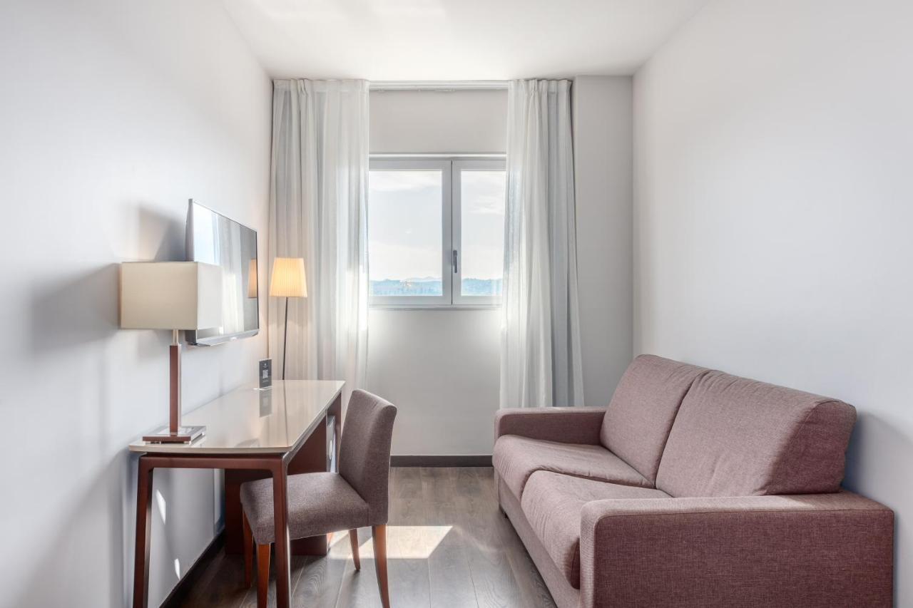 Double Room Sitting Area