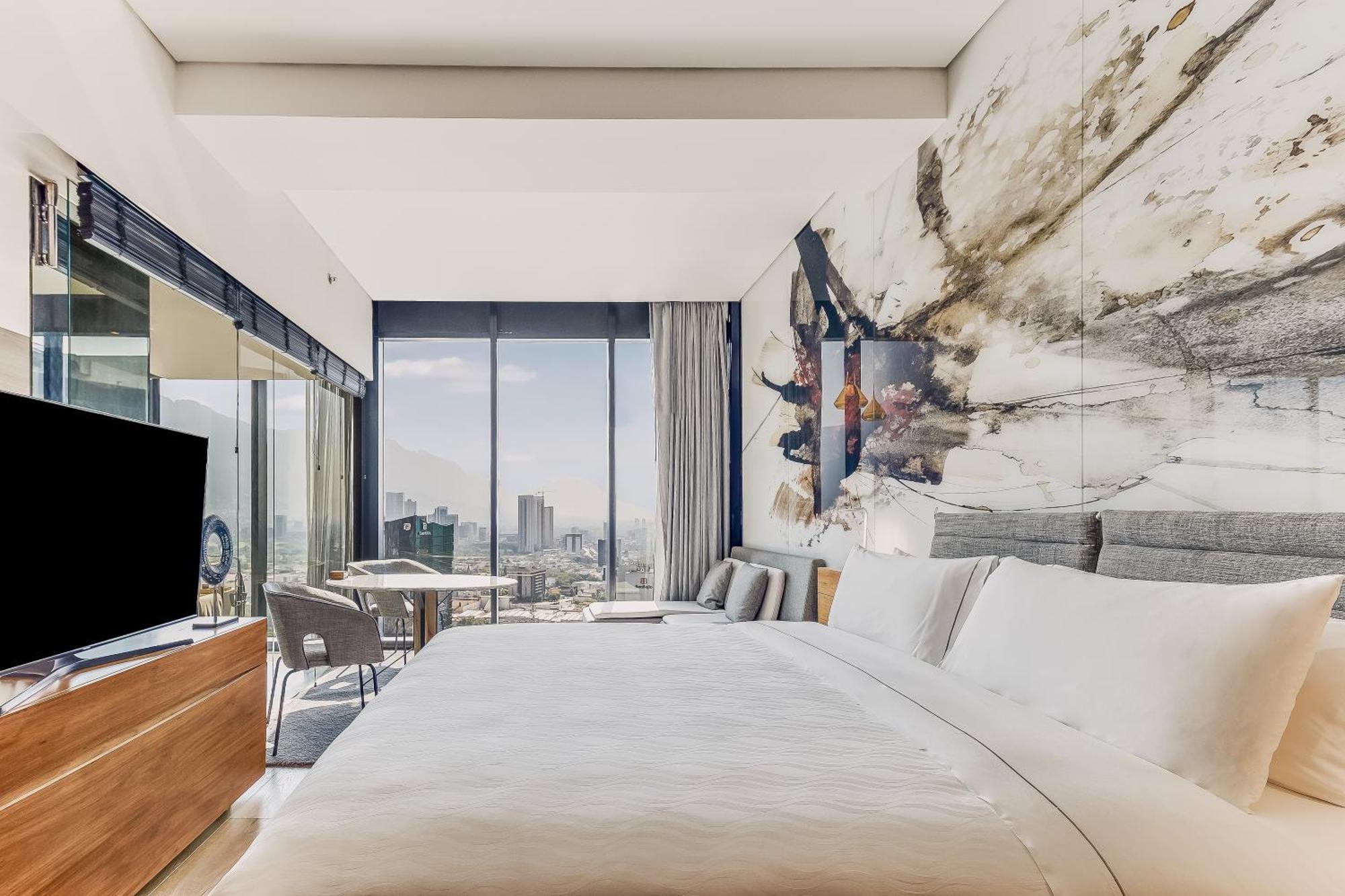 Master Suite 1 King,1556755360:JPEG