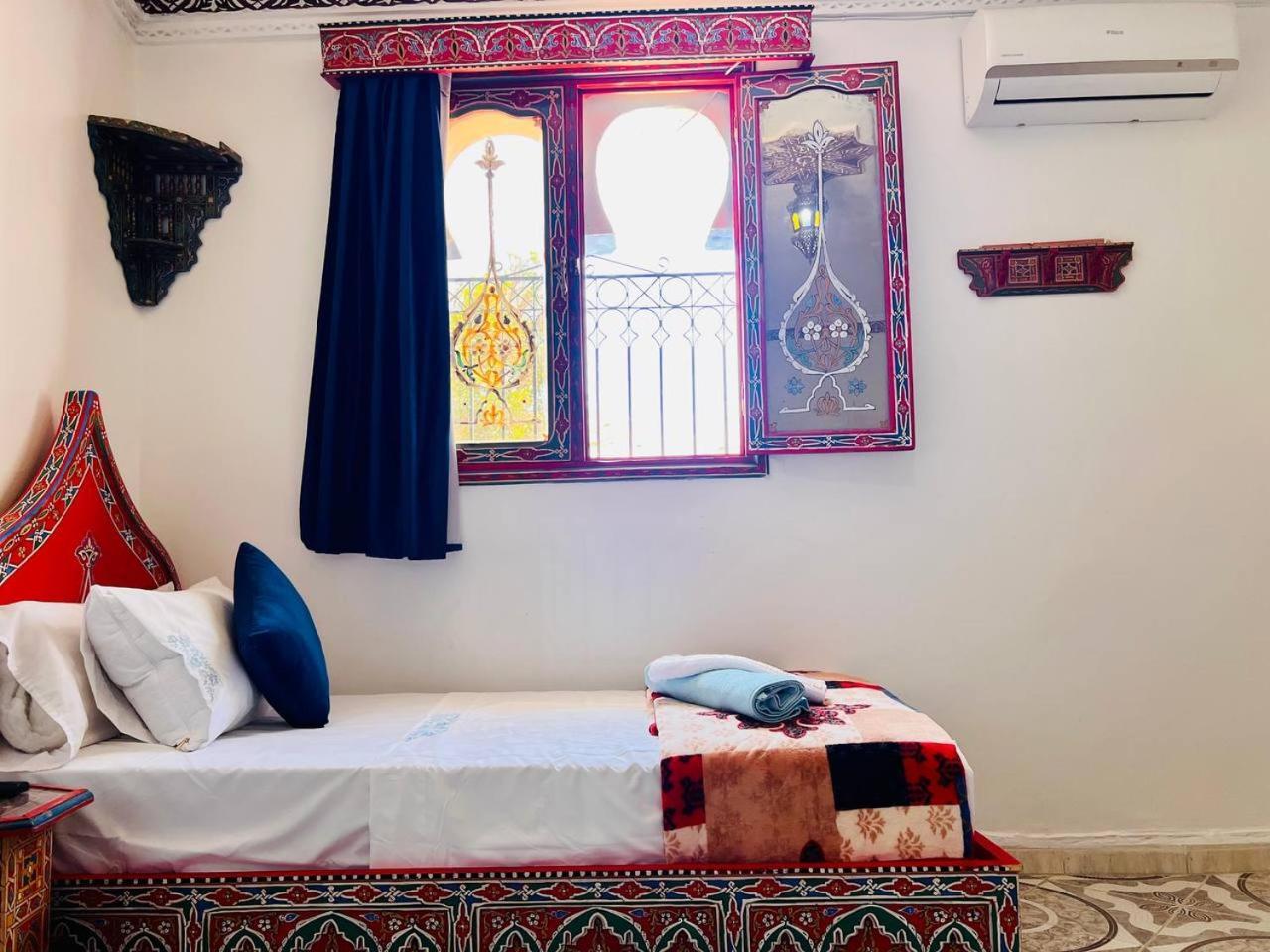 Driepersoonskamer met Eigen Badkamer