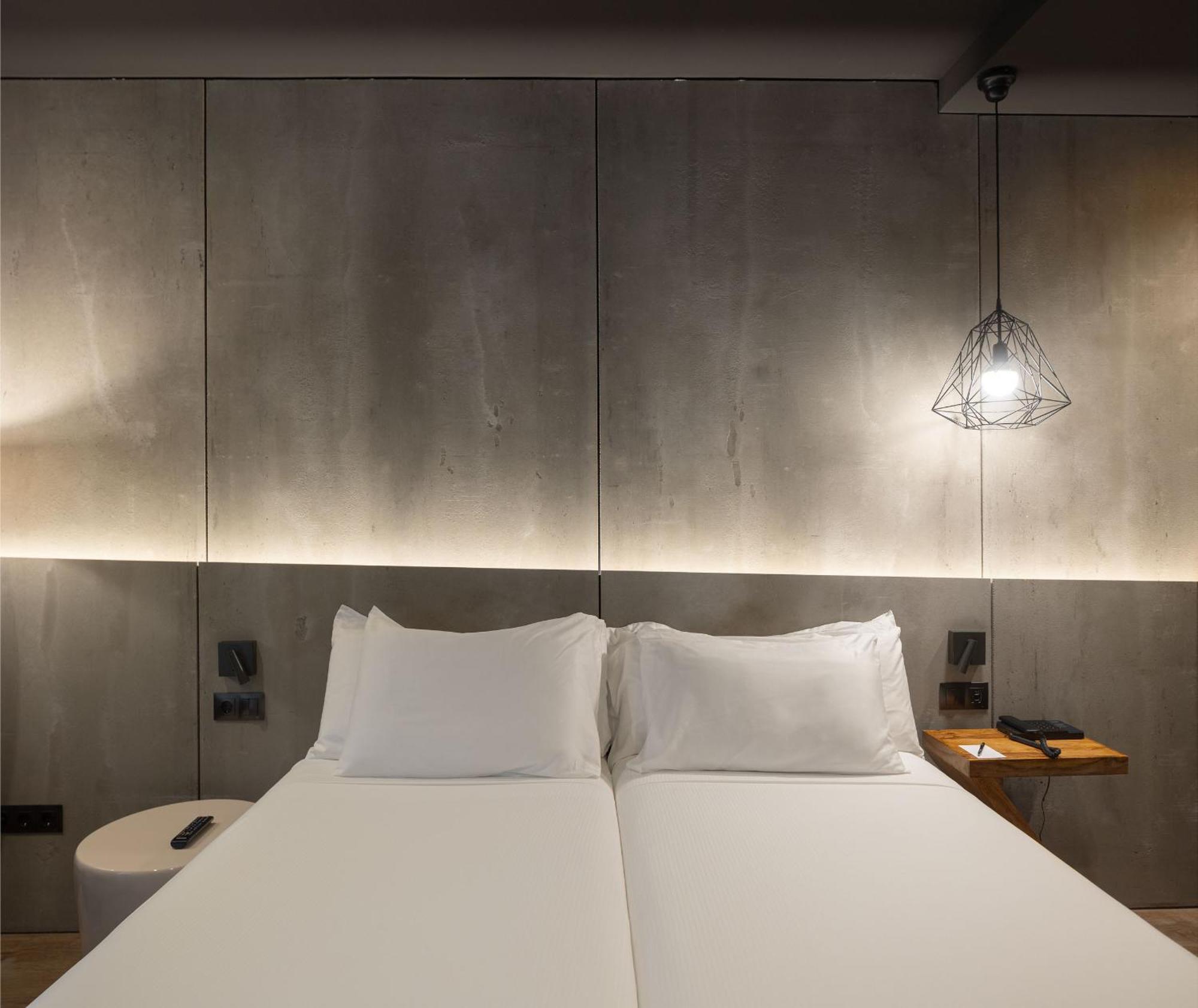 Interior Double Room,1499546503:JPEG