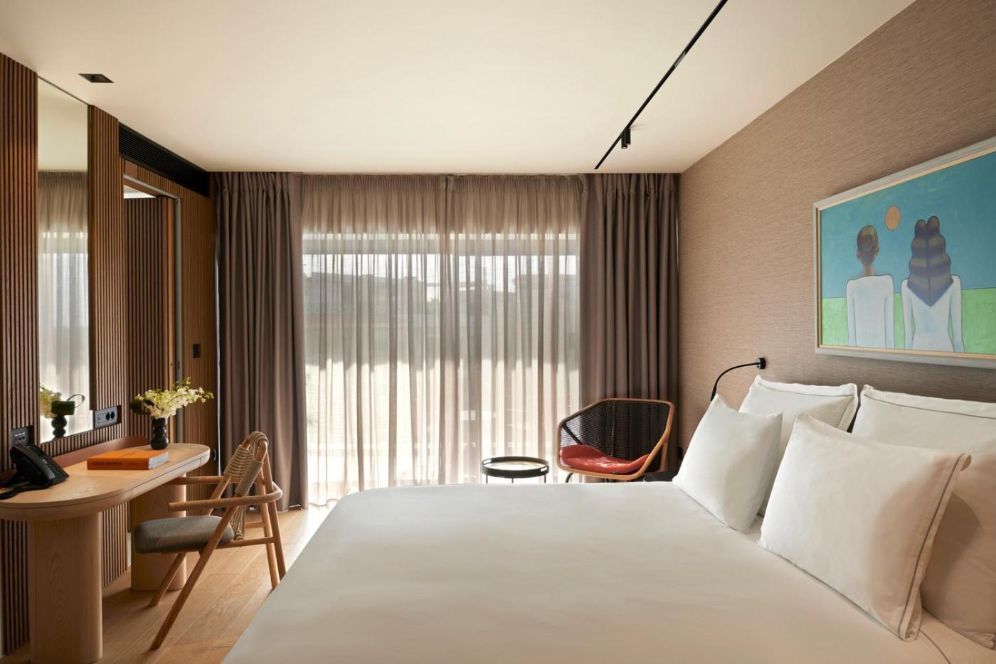 One Bedroom Suite Seaside View