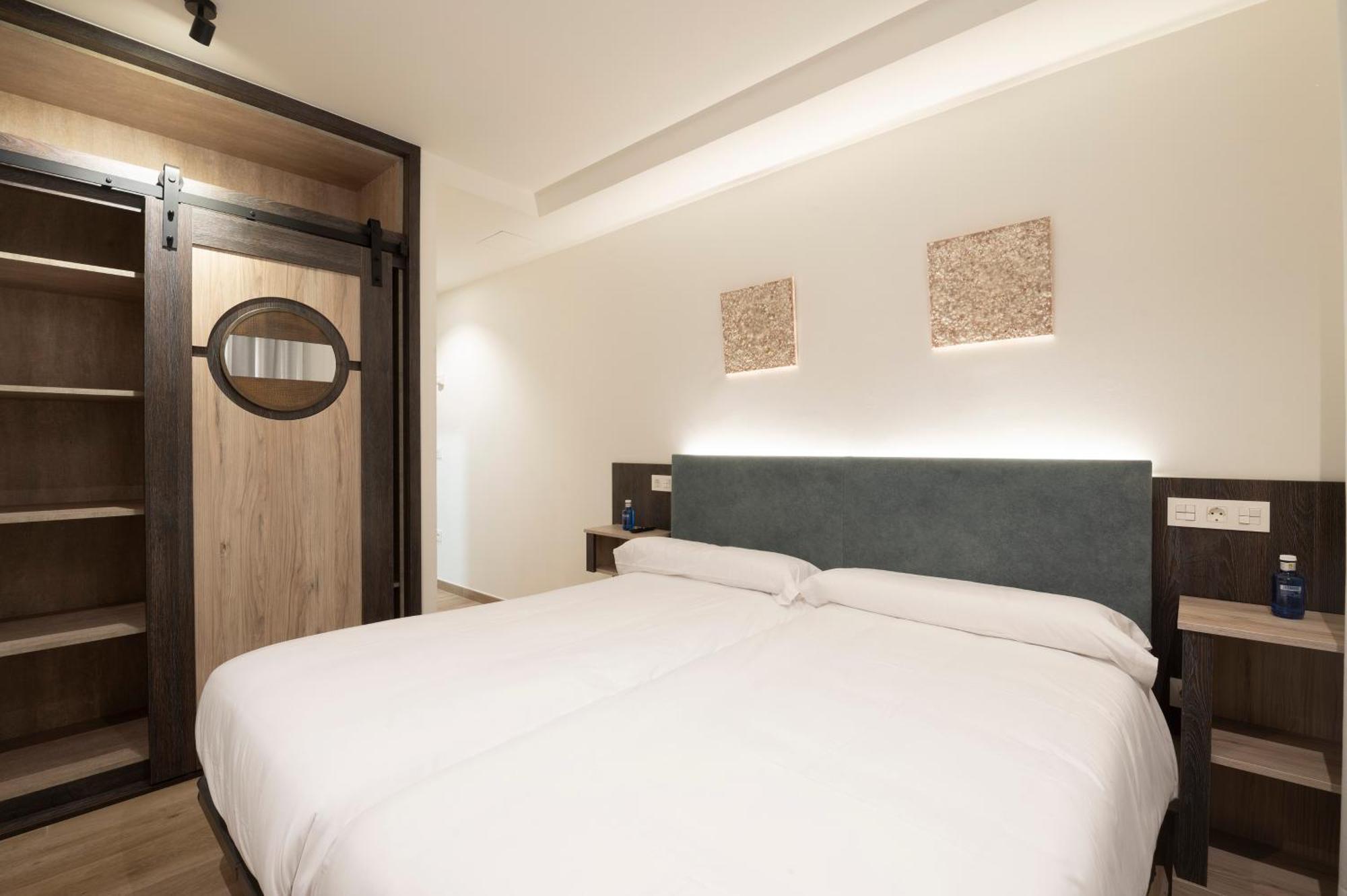 Deluxe Double or Twin Room Balcony