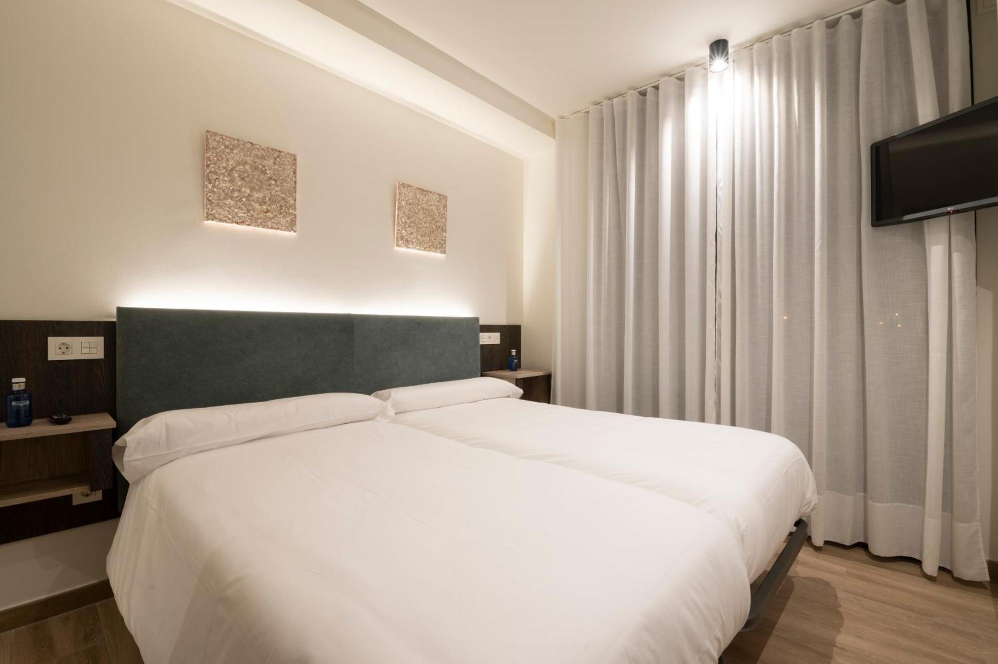 Deluxe Double or Twin Room Balcony