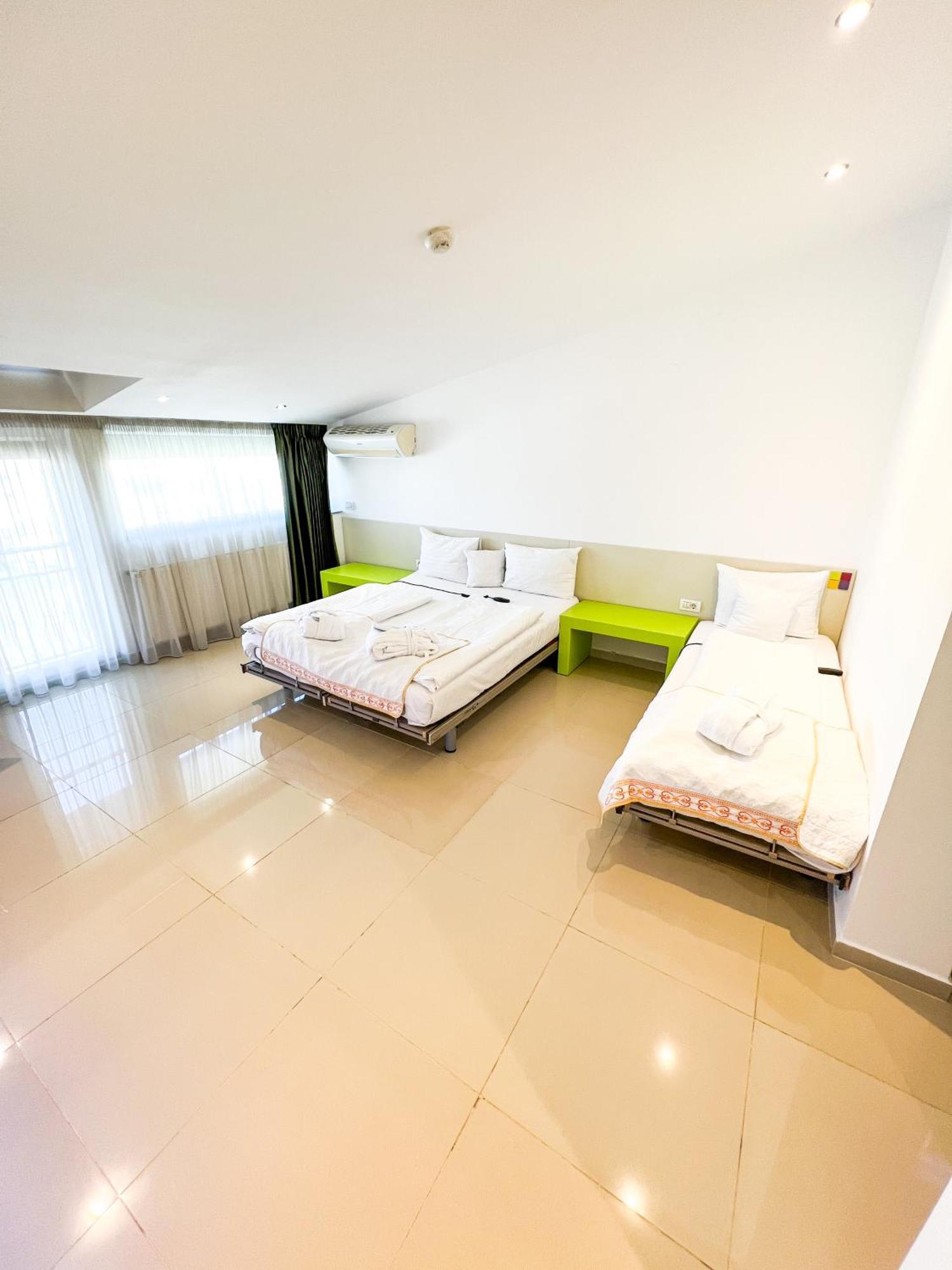 Habitación Triple Económica
