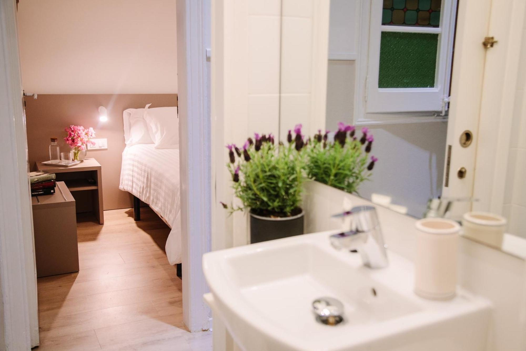 Economy Single Room
