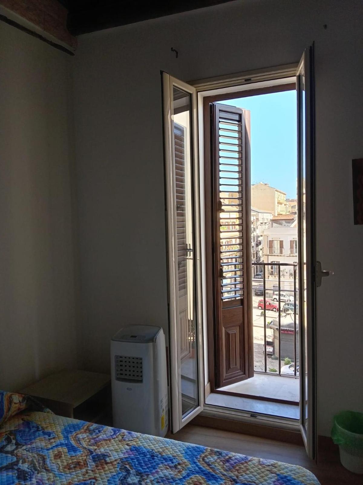 Double Room Private External Bathroom