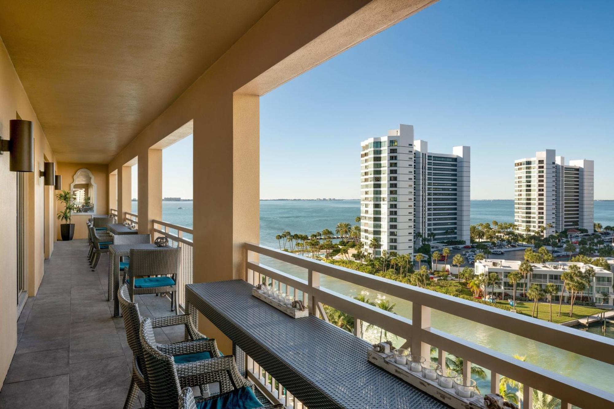 Club Resort View Club level Guest room 1 King High floor,1540325602:JPEG