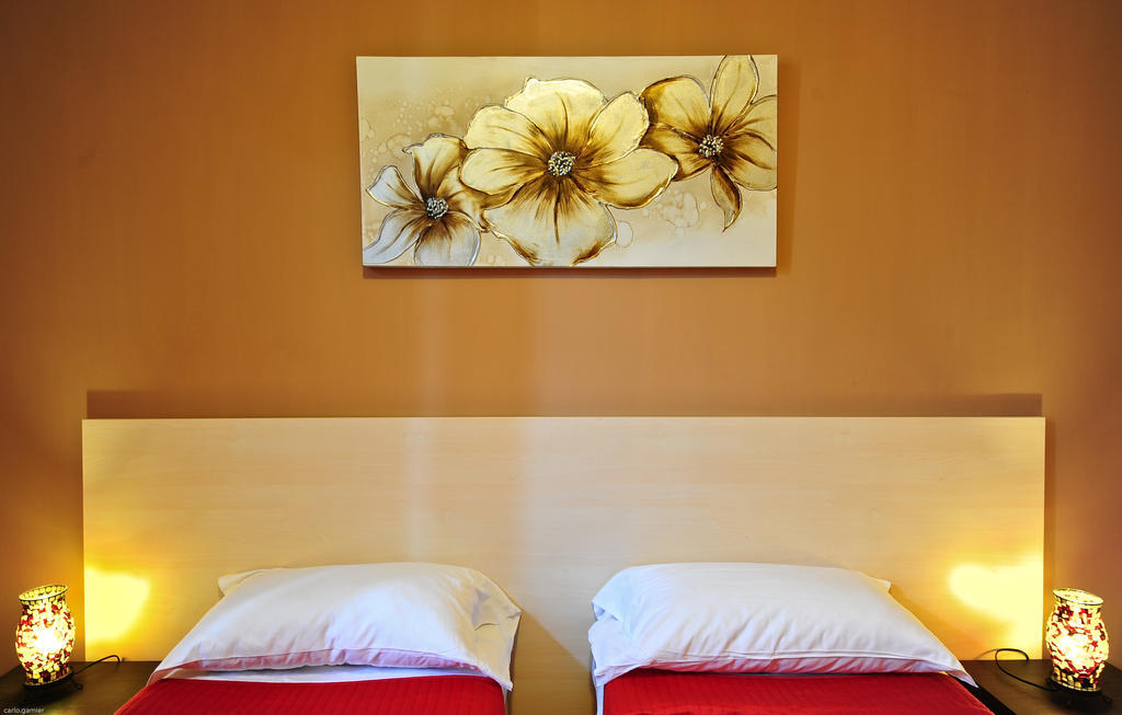 Quarto com 2 Camas de Solteiro