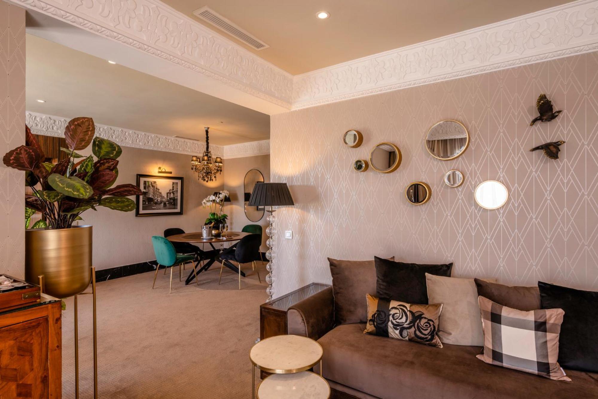 Royal Suite