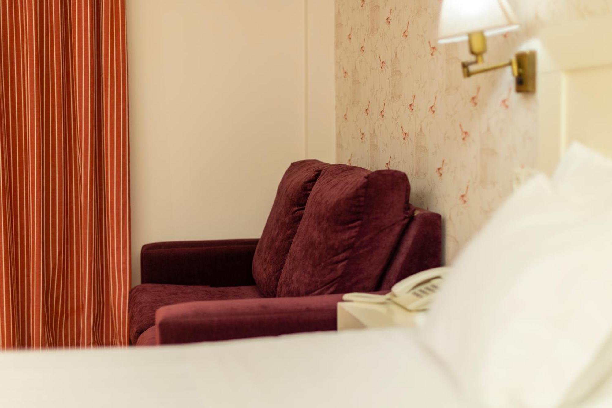 Double or Twin Room Balcony