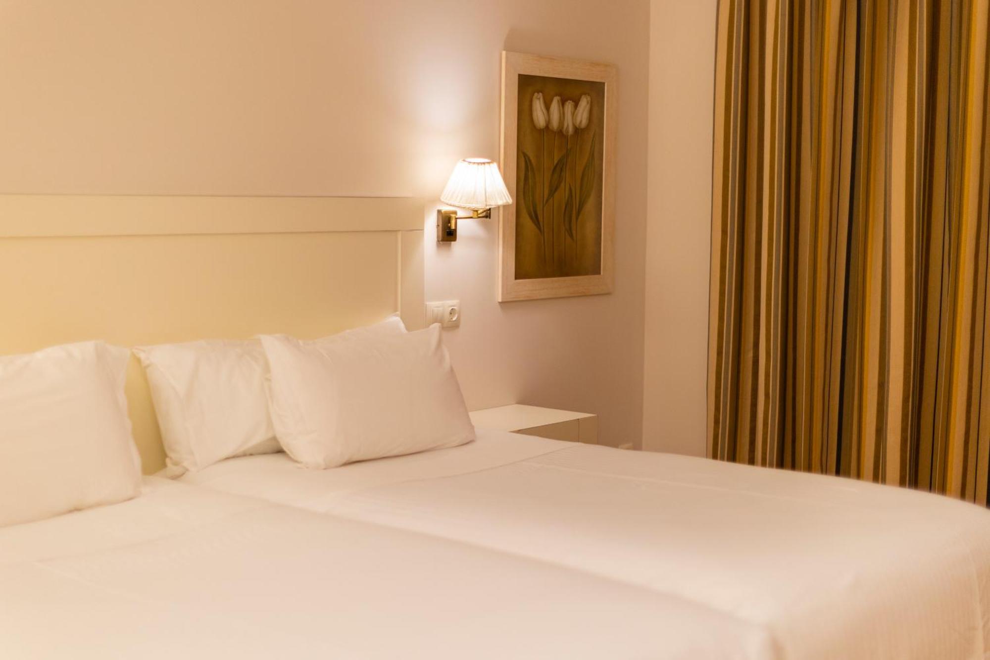 Double or Twin Room Balcony