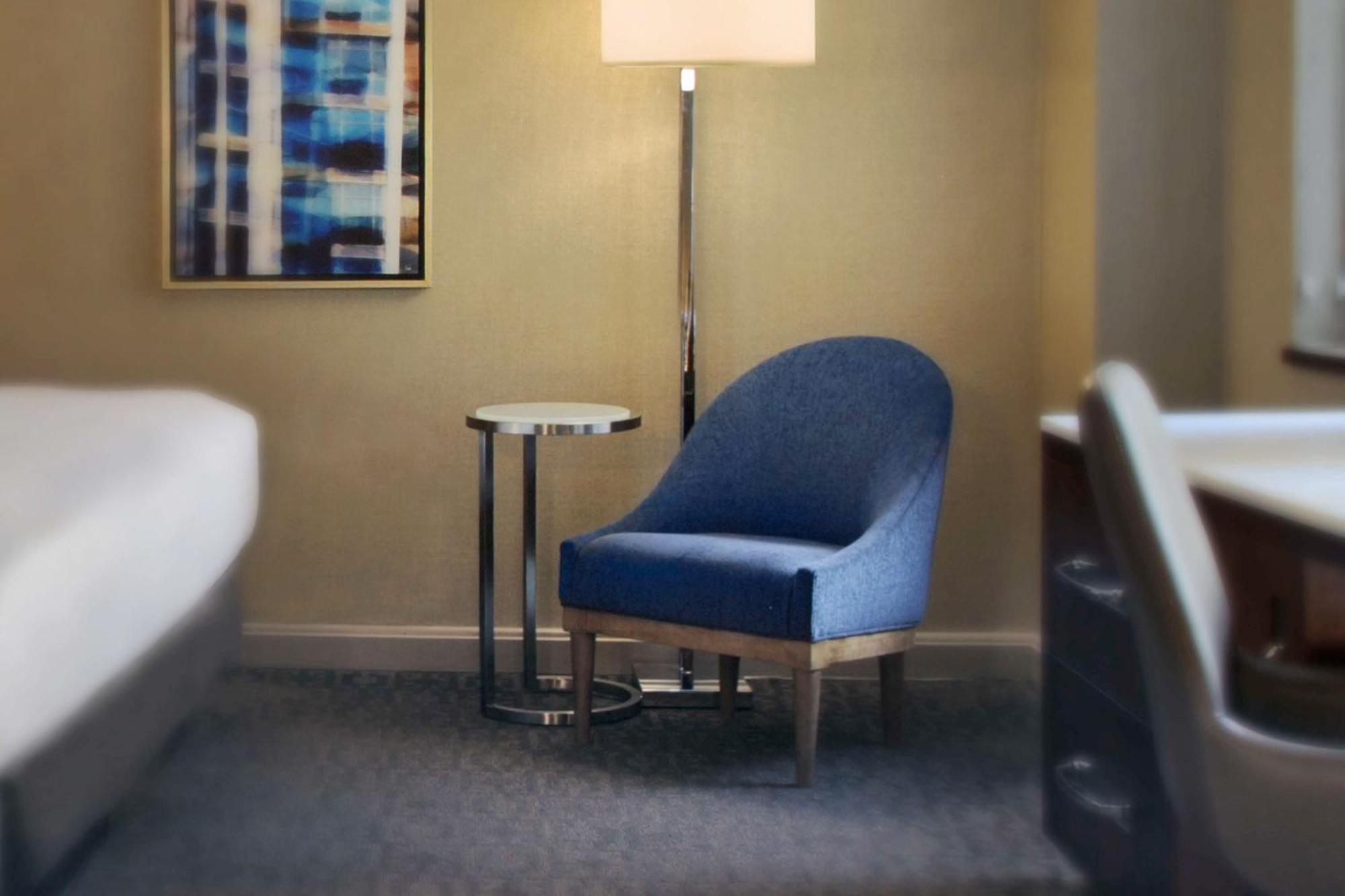 Junior King Suite