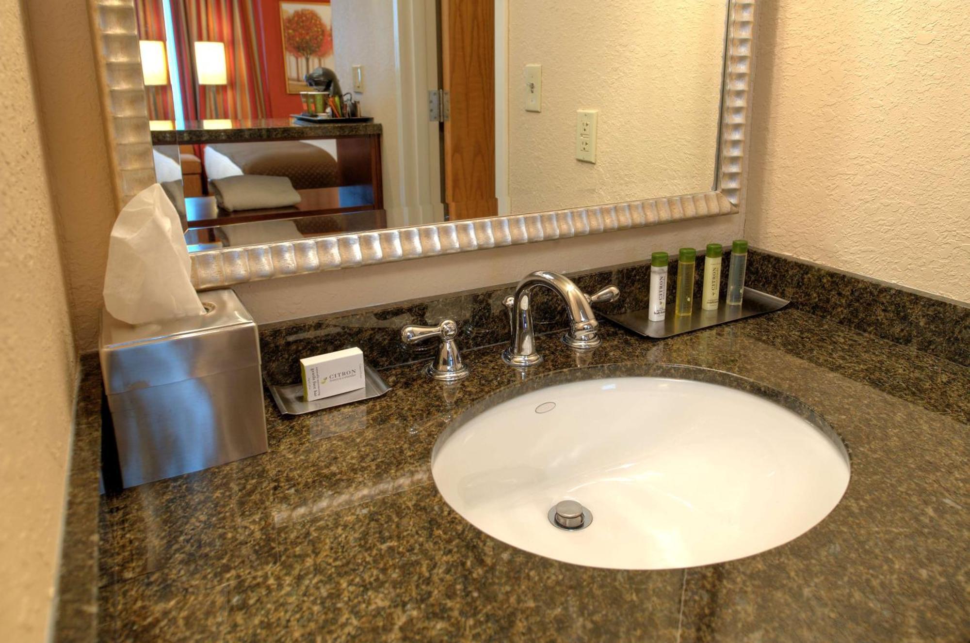 Two Queen Beds - high floor