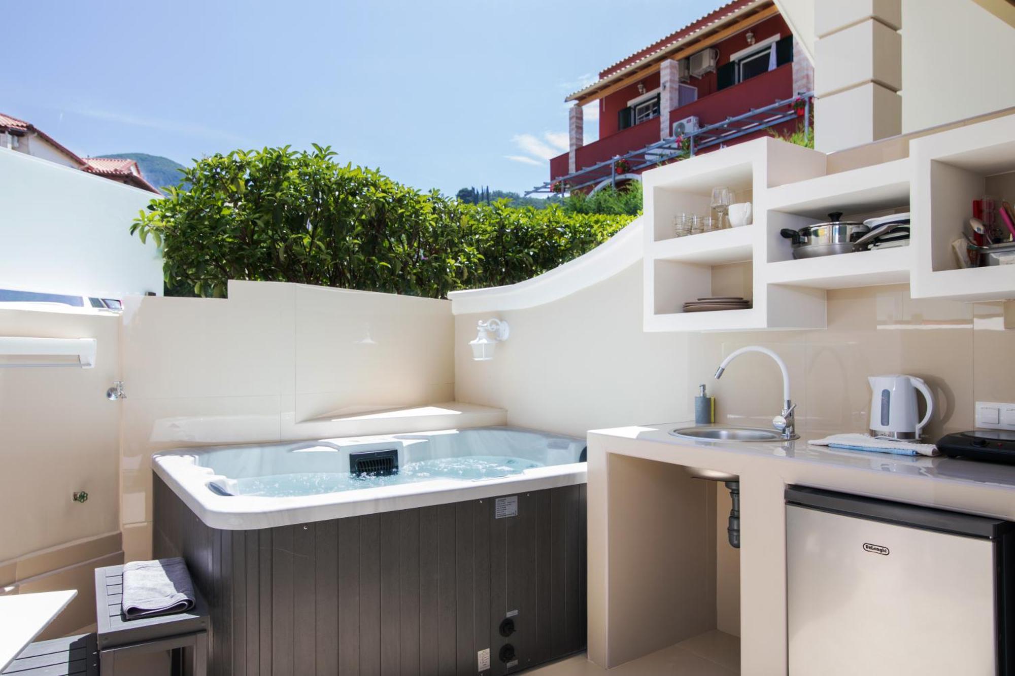 Queen Room Spa Bath