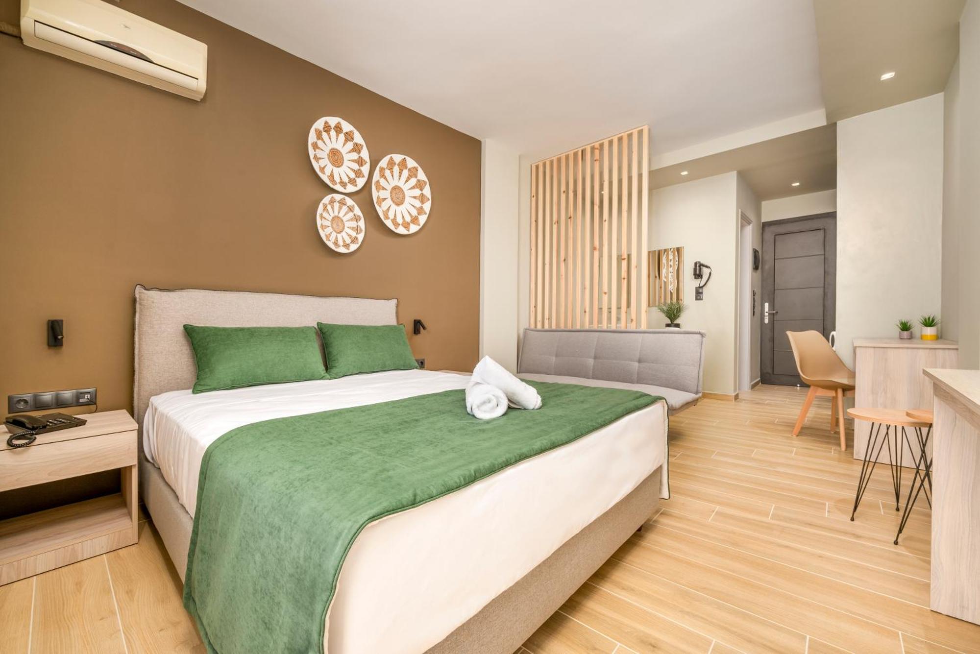 Deluxe Double Room Side Sea View