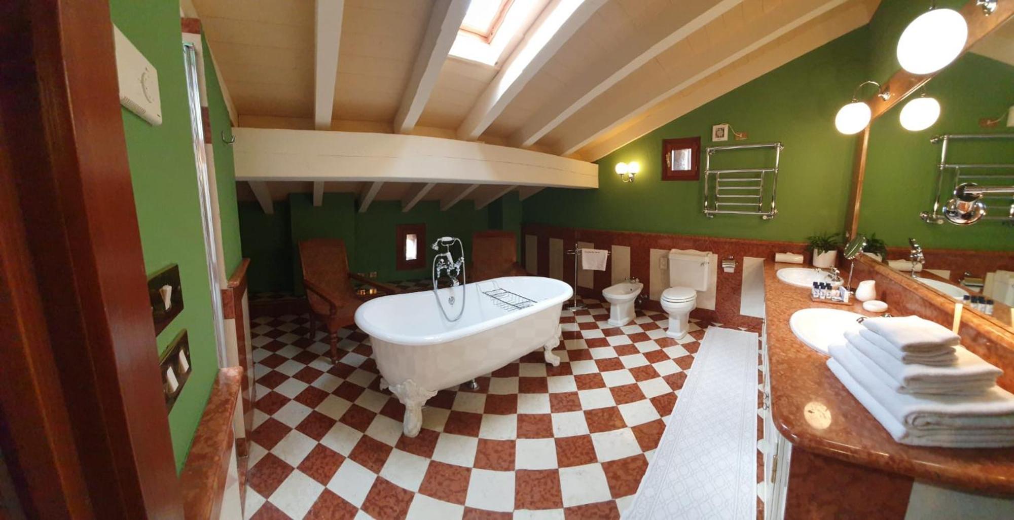 Comfort Suite,1559637931:JPEG